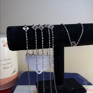 Elegant Silver Floral Ankle Bracelet